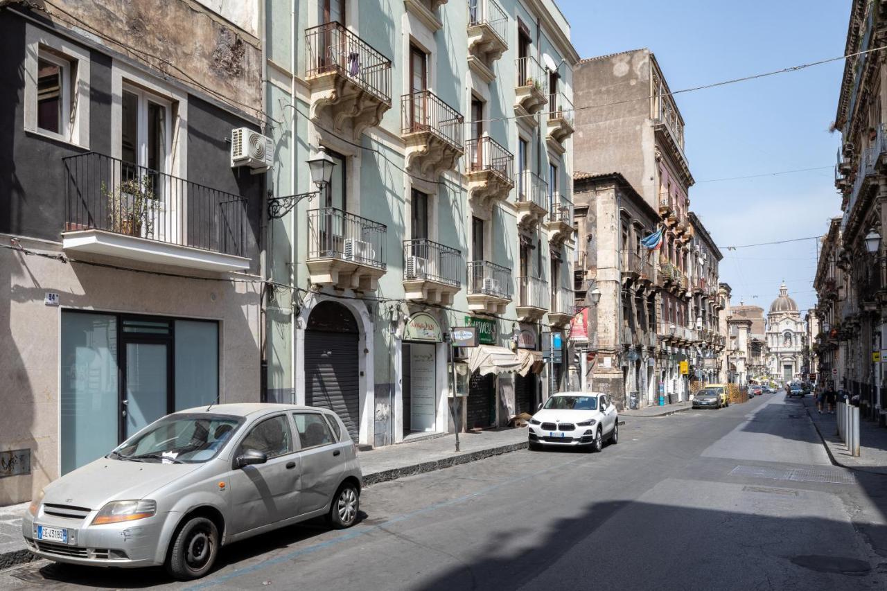 Garibaldi 94- Intera Casa A 2 Passi Dal Duomo Catânia Exterior foto